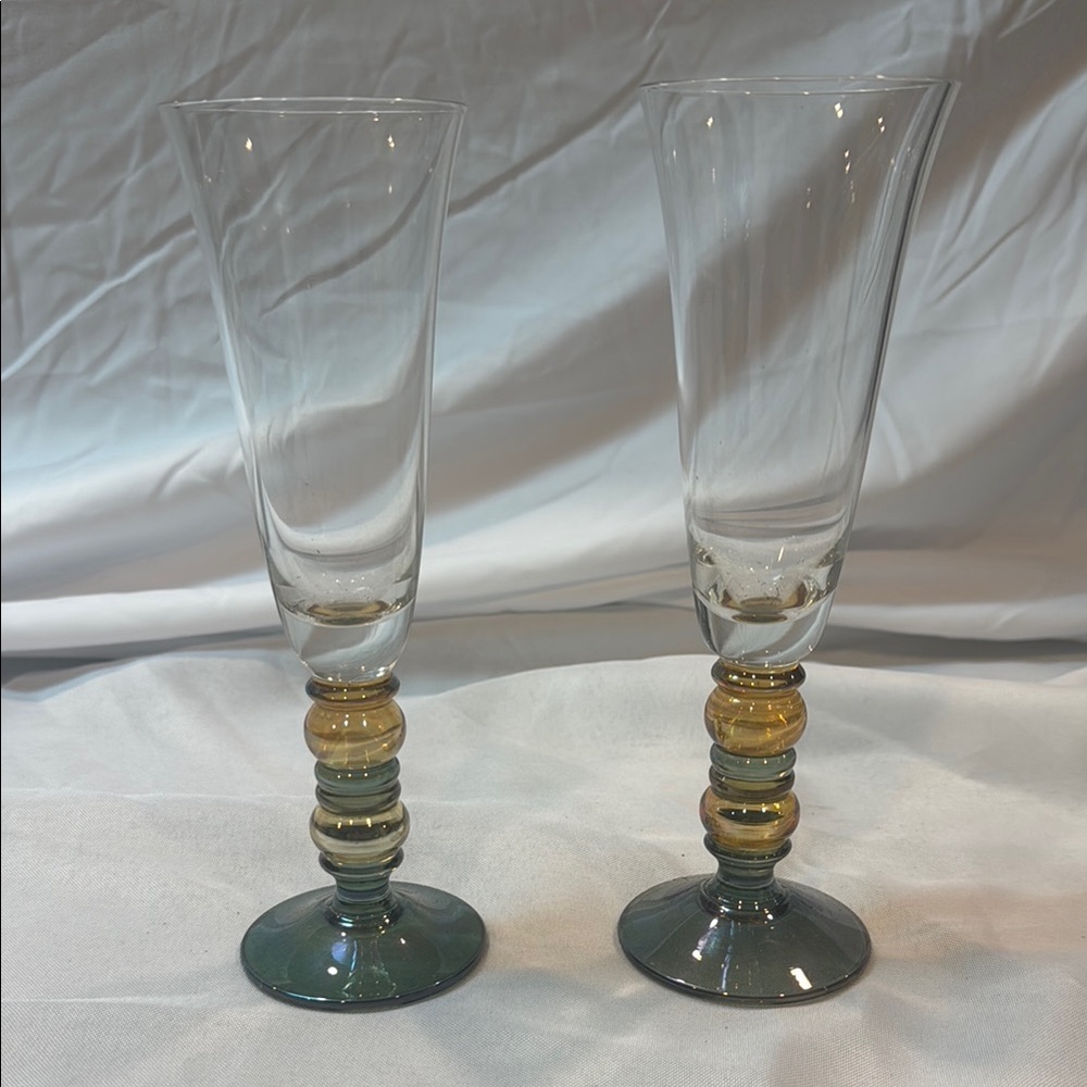 Elegant Glass Champagne Flutes with Colorful Stems